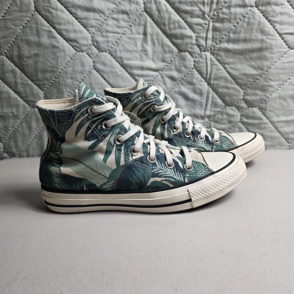CONVERSE CHUCK TAYLOR HIGH ALL STAR JUNGLE SCENE WILD FLORAL SIZE 7.5 - Picture 2 of 10